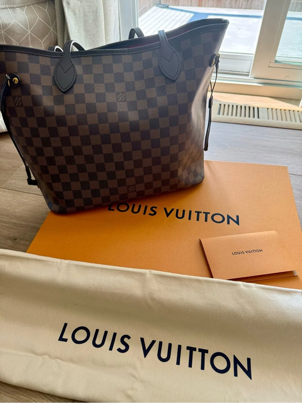 Louis Vuitton - Neverfull MM Bag- Damier Ebene. With original Dust Bag & Box!